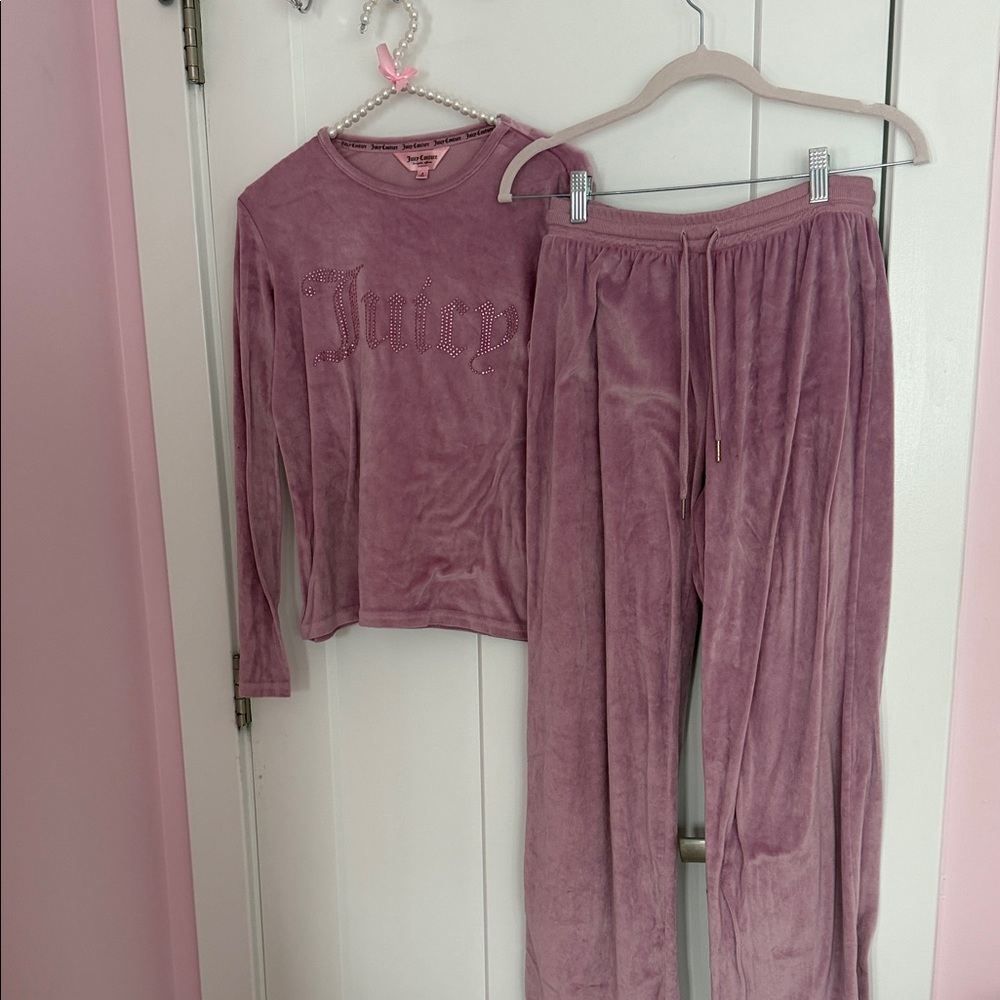 Juicy Couture Mauve Velour Lounge Set